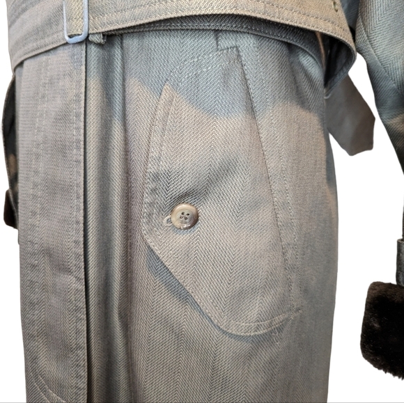 Vintage Bartsons tan trench coat - Picture 6 of 16